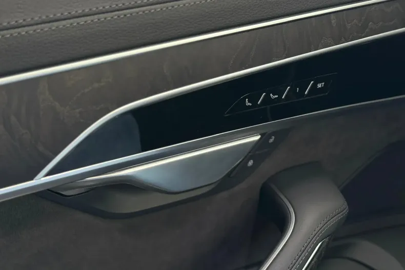 Audi A8 din 2022 cu 60.600 km - oferta AUD133864 - foto 15