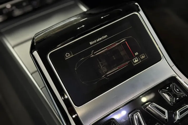 Audi A8 din 2022 cu 60.600 km - oferta AUD133864 - foto 20