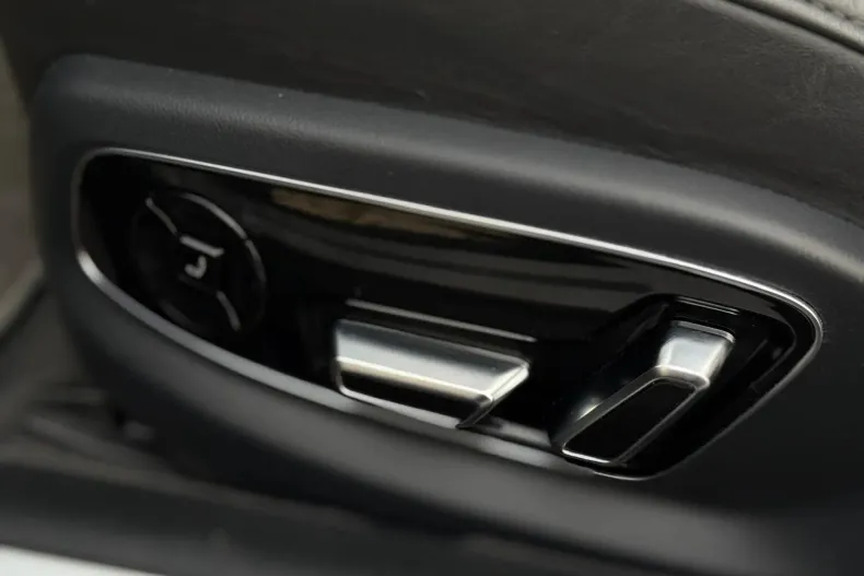 Audi A8 din 2022 cu 60.600 km - oferta AUD133864 - foto 23