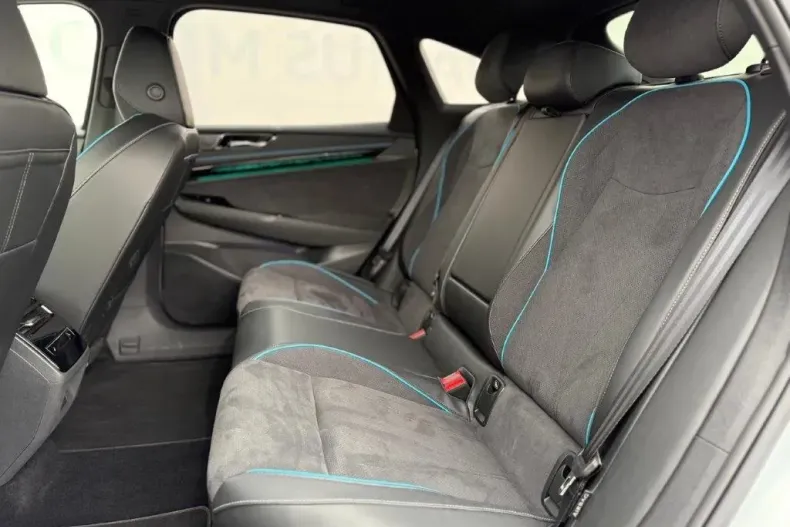 Volkswagen ID.7 din 2023 cu 1.600 km - oferta VOL133865 - foto 11