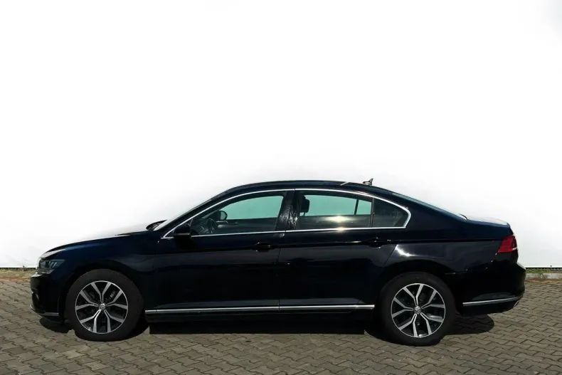 Volkswagen Passat din 2019 cu 147.050 km - oferta VOL133867 - foto 3