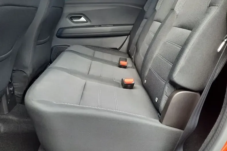 Dacia Jogger din 2024 cu 10 km - oferta DAC133920 - foto 14