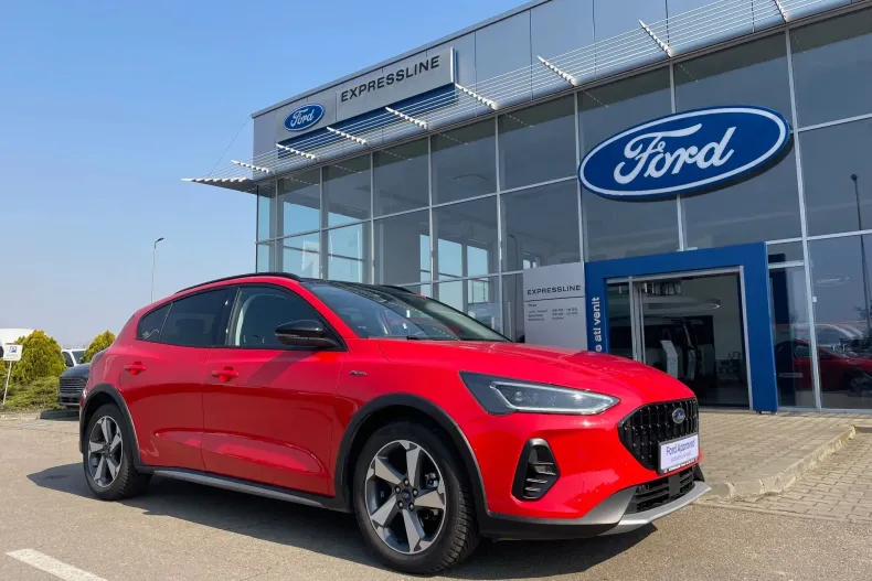 Ford Focus din 2023 cu 28.000 km - oferta FOR133940 - foto 1