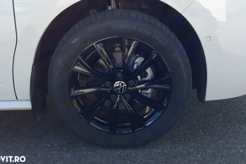 Volkswagen Multivan din 2025 cu 3.000 km - oferta VOL133945 - foto 9