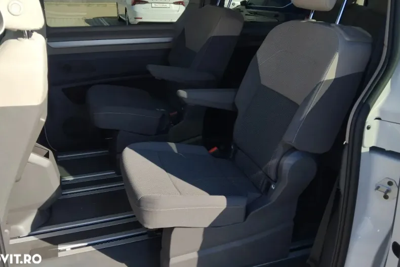 Volkswagen Multivan din 2025 cu 3.000 km - oferta VOL133945 - foto 24