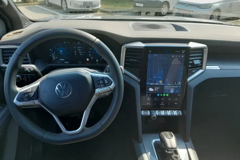 Volkswagen Amarok din 2025 cu 1.500 km - oferta VOL133948 - foto 4