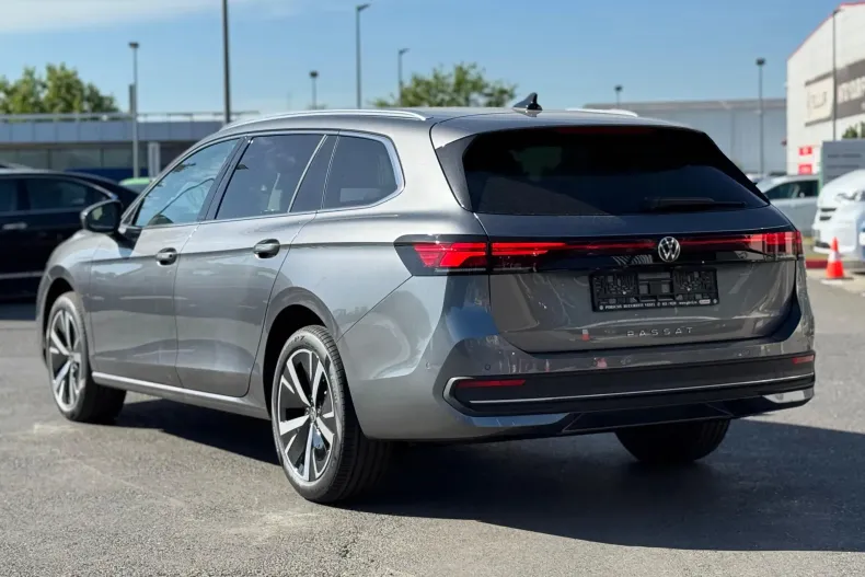 Volkswagen Passat din 2025 cu 7 km - oferta VOL133953 - foto 4