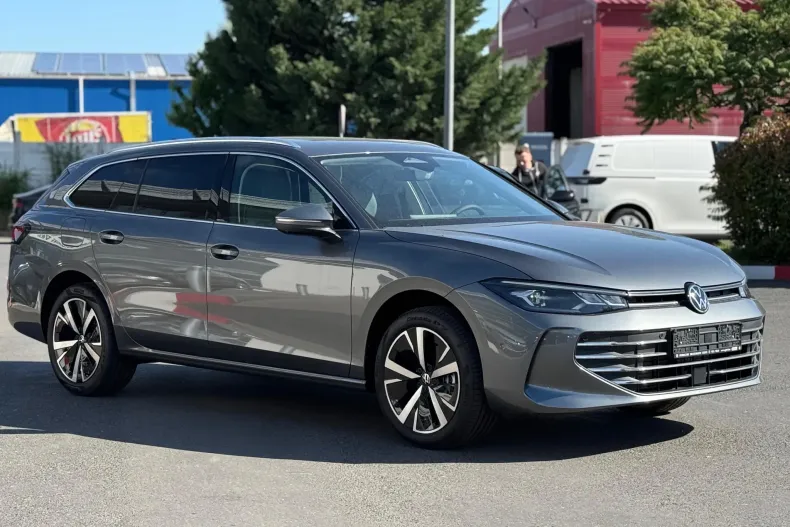 Volkswagen Passat din 2025 cu 7 km - oferta VOL133953 - foto 8