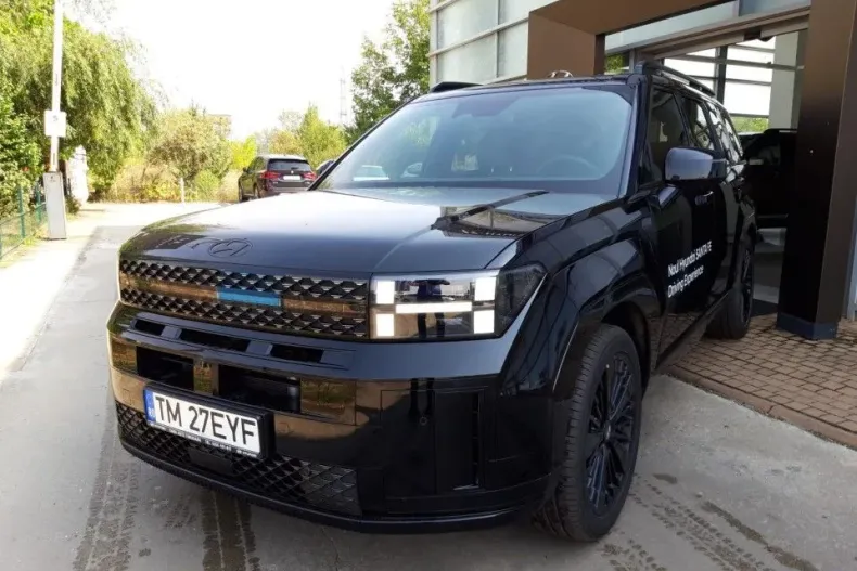 Hyundai SANTA FE din 2025 cu 4.000 km - oferta HYU133969 - foto 1