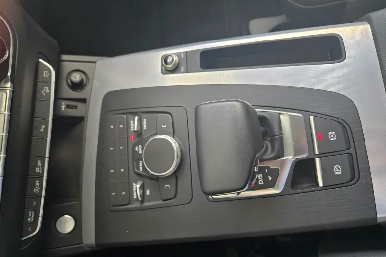 Audi Q5 din 2020 cu 47.993 km - oferta AUD134012 - foto 23