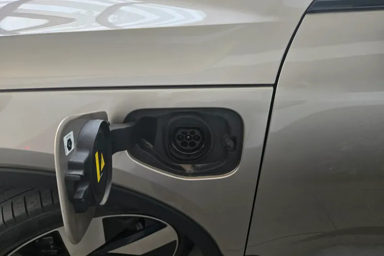 Volvo XC40 din 2023 cu 30.571 km - oferta VOL134013 - foto 7