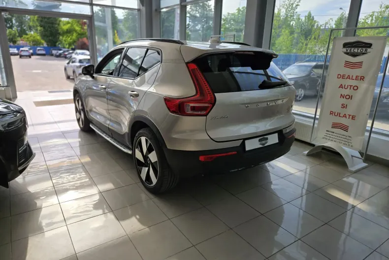 Volvo XC40 din 2023 cu 30.571 km - oferta VOL134013 - foto 12
