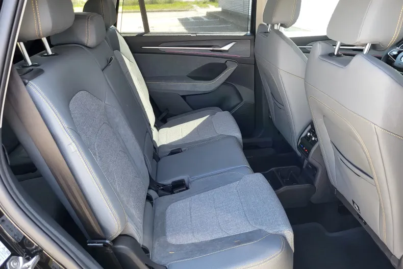 Skoda Kodiaq din 2024 cu 5.700 km - oferta SKO134020 - foto 14