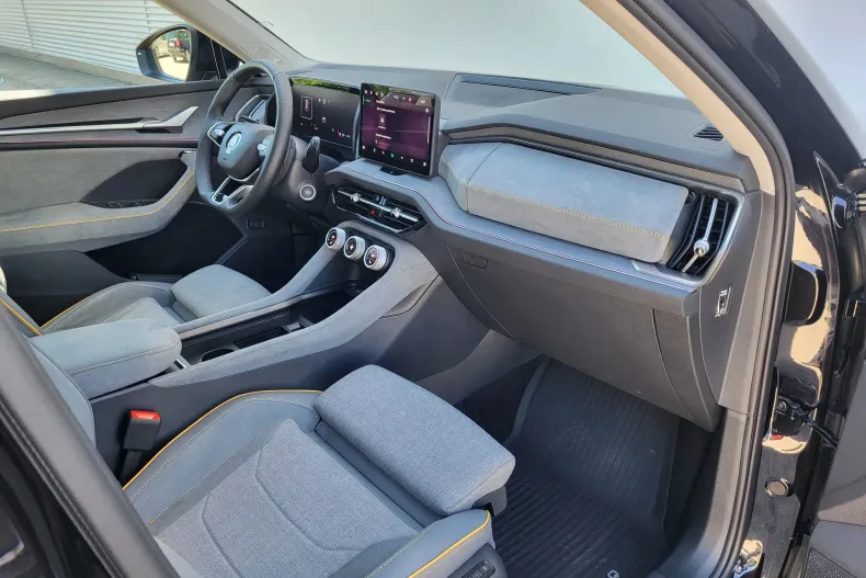 Skoda Kodiaq din 2024 cu 5.700 km - oferta SKO134020 - foto 17