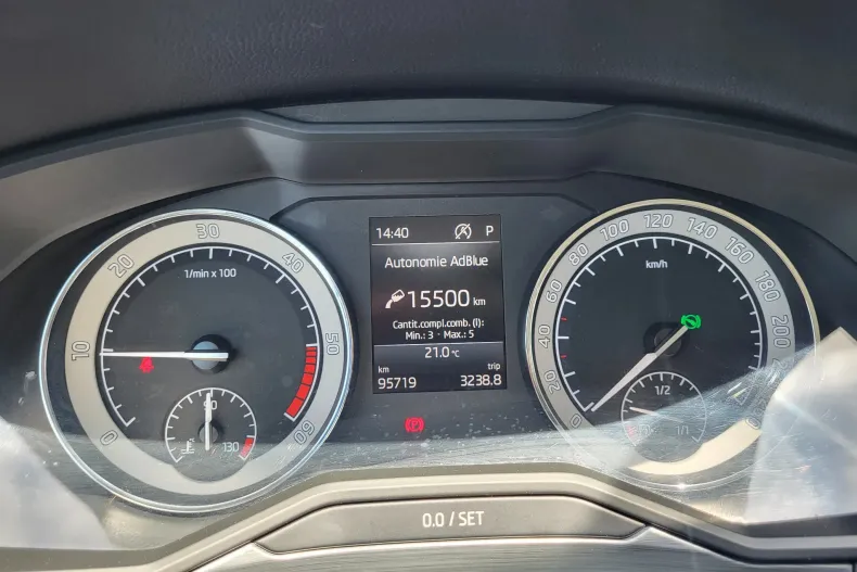 Skoda Superb din 2020 cu 95.719 km - oferta SKO134022 - foto 31