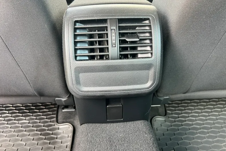 Volkswagen Passat din 2020 cu 122.000 km - oferta VOL134039 - foto 13