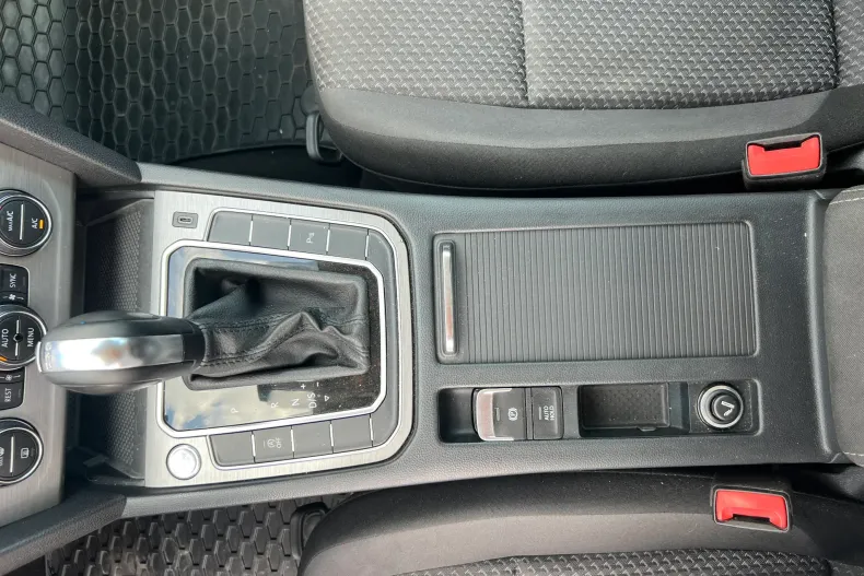 Volkswagen Passat din 2020 cu 122.000 km - oferta VOL134039 - foto 17