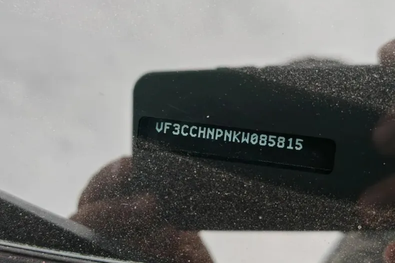 Peugeot 208 din 2019 cu 20.246 km - oferta PEU134052 - foto 25