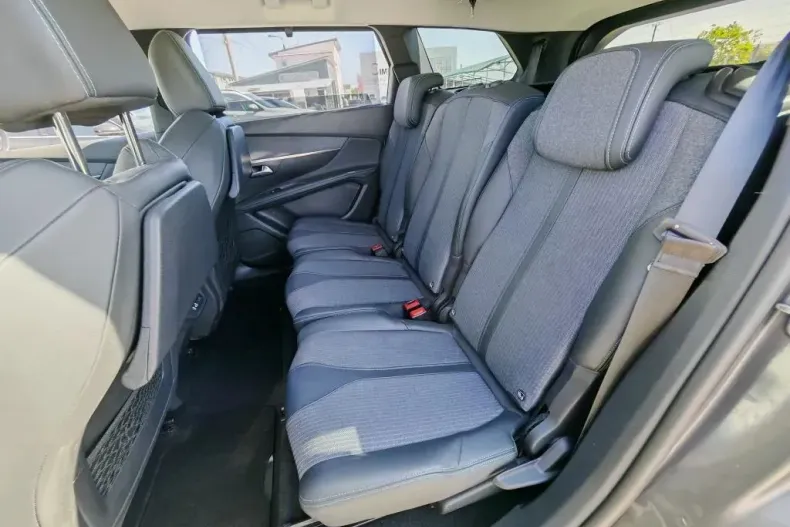 Peugeot 5008 din 2021 cu 170.660 km - oferta PEU134053 - foto 10