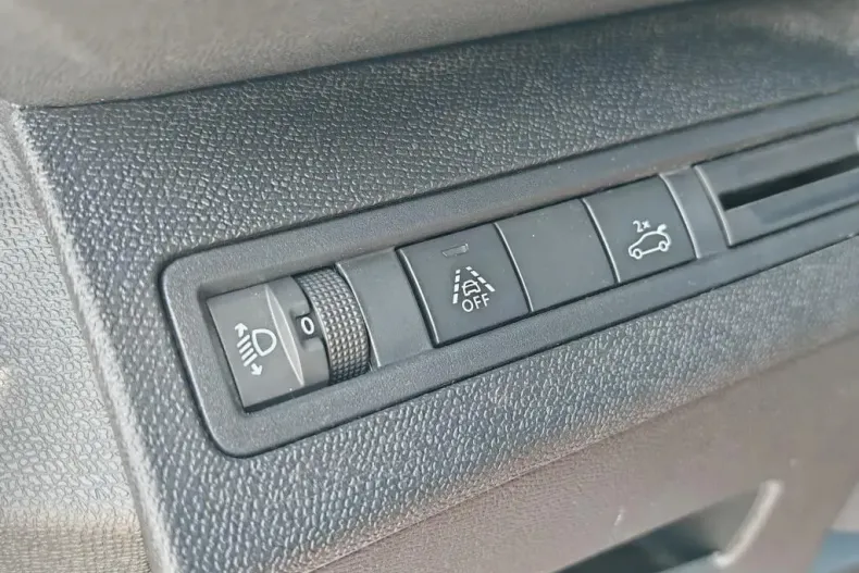 Peugeot 5008 din 2021 cu 170.660 km - oferta PEU134053 - foto 28