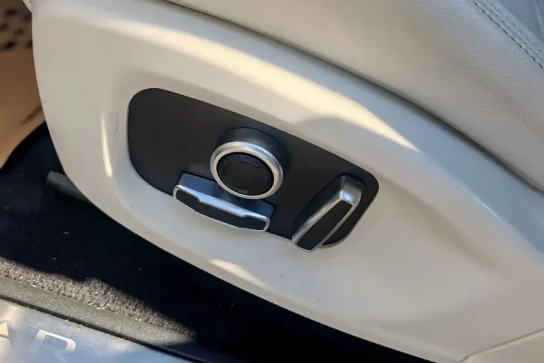 Jaguar E-Pace din 2022 cu 118.677 km - oferta JAG134058 - foto 31