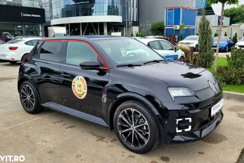 Renault 5 din 2025 cu 3.900 km - oferta REN134068 - foto 7