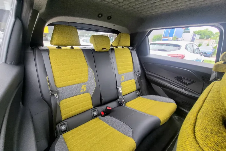 Renault 5 din 2025 cu 3.900 km - oferta REN134068 - foto 17