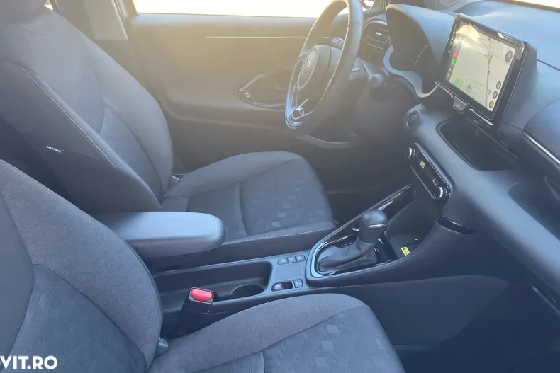 Toyota Yaris din 2024 cu 12.000 km - oferta TOY134080 - foto 6
