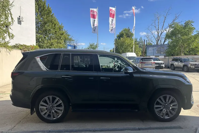 Lexus Seria LX din 2025 cu 10 km - oferta LEX134082 - foto 5