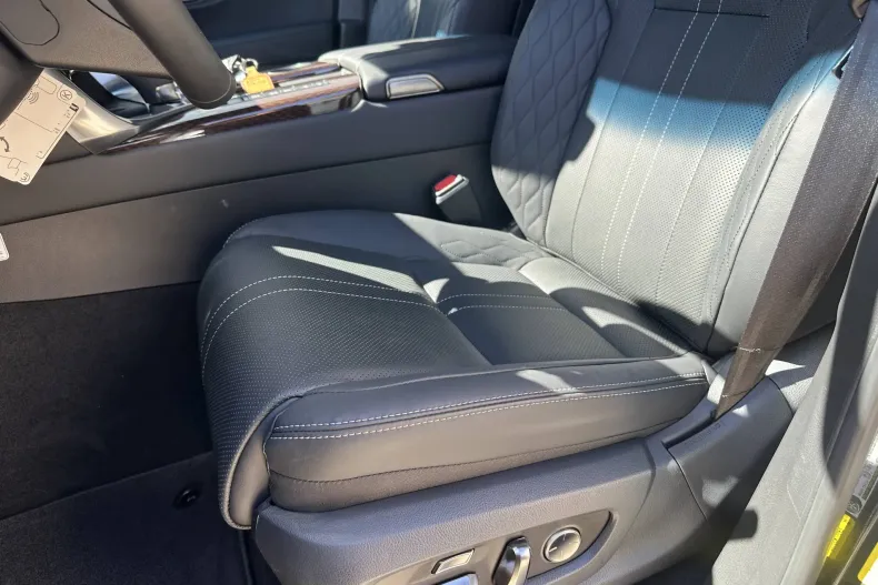 Lexus Seria LX din 2025 cu 10 km - oferta LEX134082 - foto 16