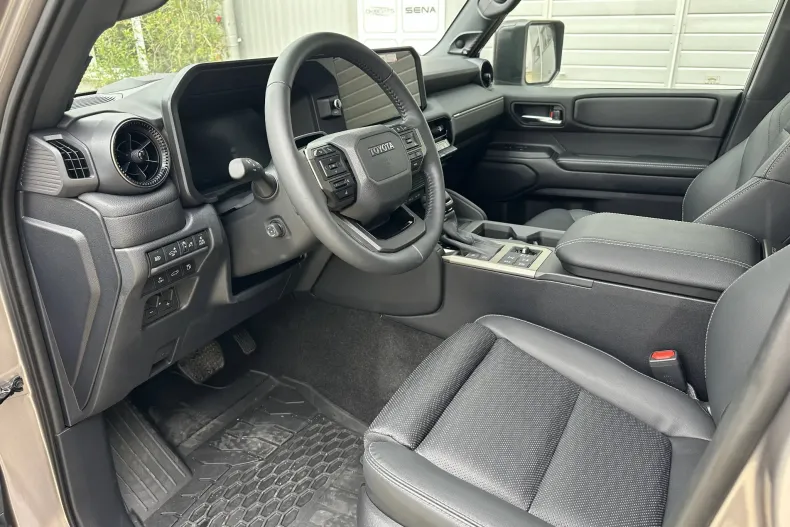 Toyota Land Cruiser 250 din 2024 cu 852 km - oferta TOY134083 - foto 14