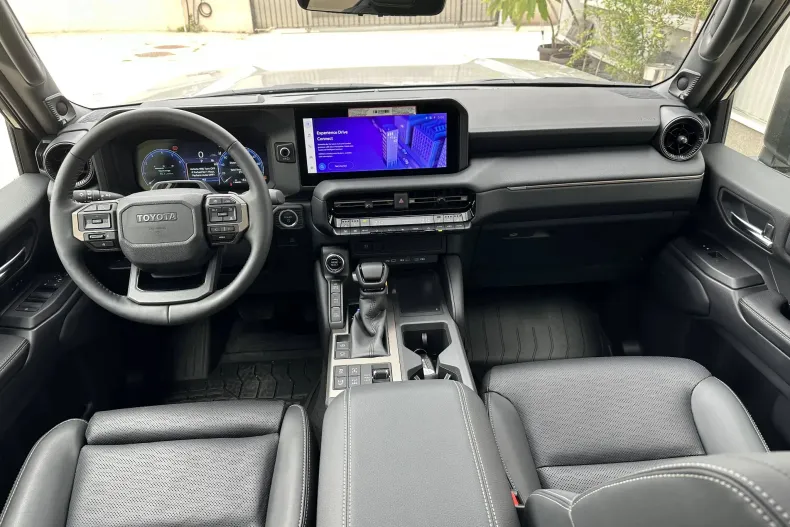 Toyota Land Cruiser 250 din 2024 cu 852 km - oferta TOY134083 - foto 19