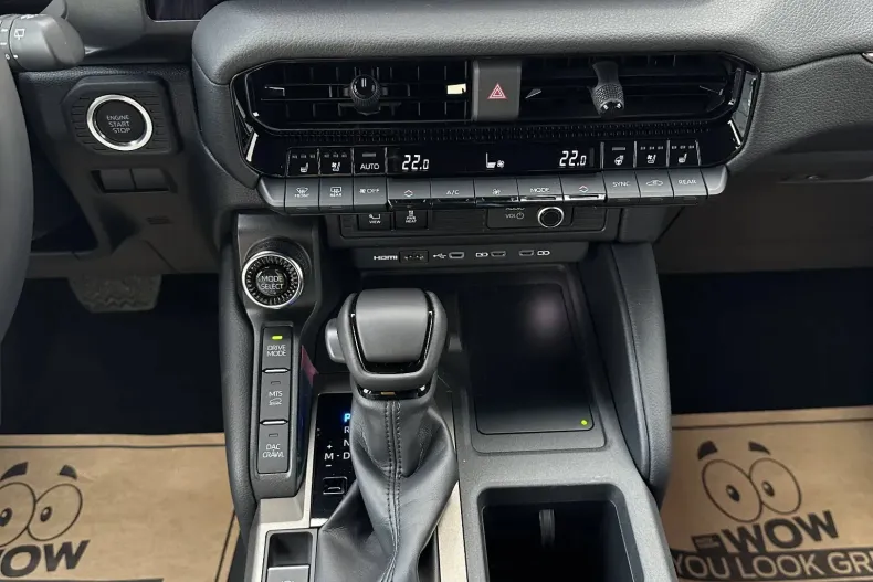 Toyota Land Cruiser 250 din 2024 cu 10 km - oferta TOY134089 - foto 19