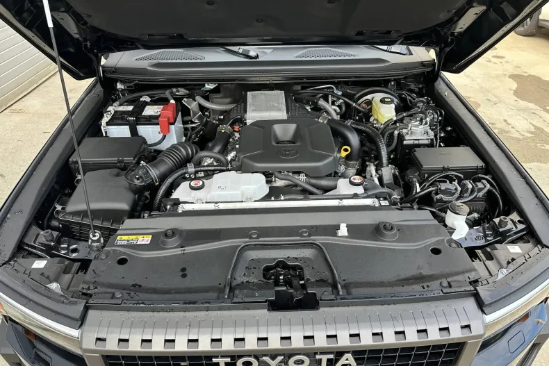 Toyota Land Cruiser 250 din 2024 cu 10 km - oferta TOY134089 - foto 28