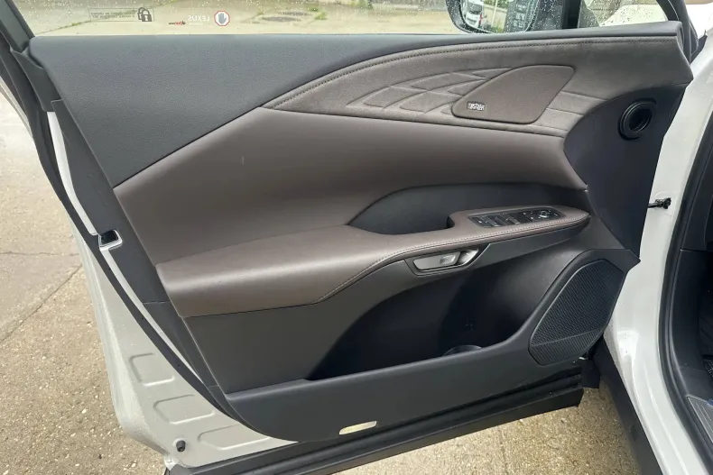 Lexus Seria RX din 2025 cu 10 km - oferta LEX134090 - foto 16