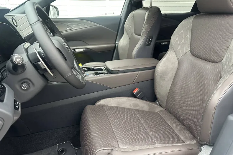 Lexus Seria RX din 2025 cu 10 km - oferta LEX134090 - foto 17