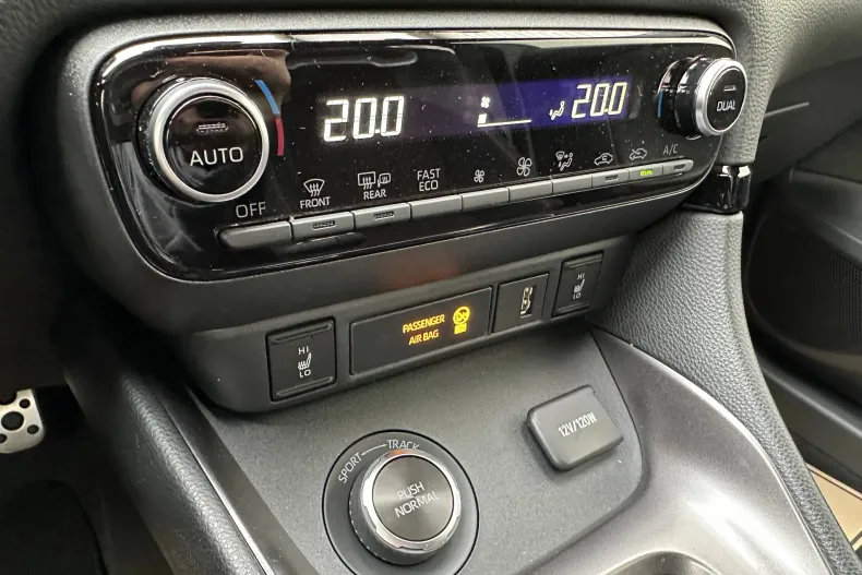 Toyota Yaris din 2023 cu 10 km - oferta TOY134091 - foto 20