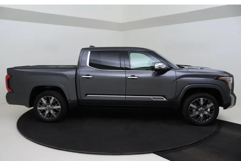 Toyota Tundra din 2023 cu 10 km - oferta TOY134099 - foto 3