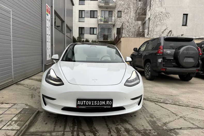 Tesla Model 3 din 2020 cu 65.500 km - oferta TES134101 - foto 3