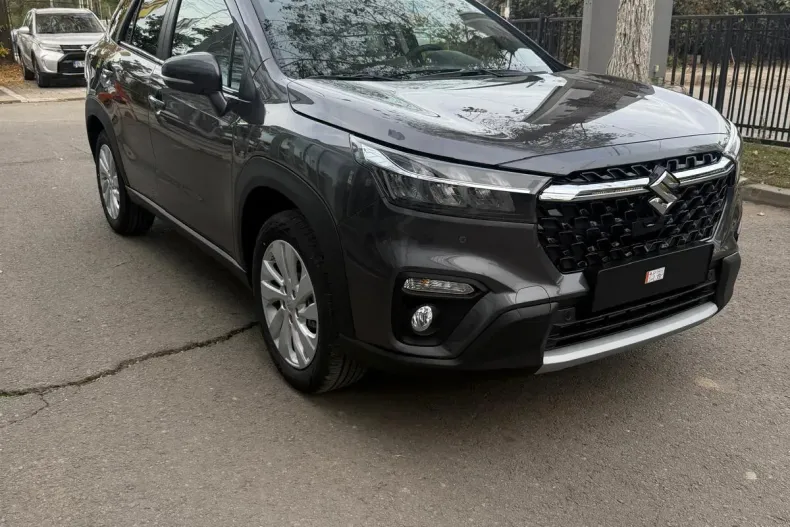 Suzuki SX4 din 2025 cu 0 km - oferta SUZ134118 - foto 3