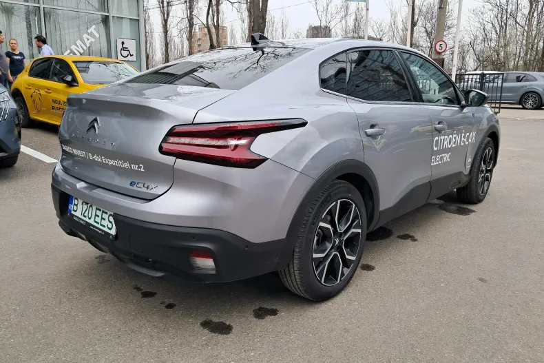 Citroën C4X din 2023 cu 4.500 km - oferta CIT134127 - foto 4