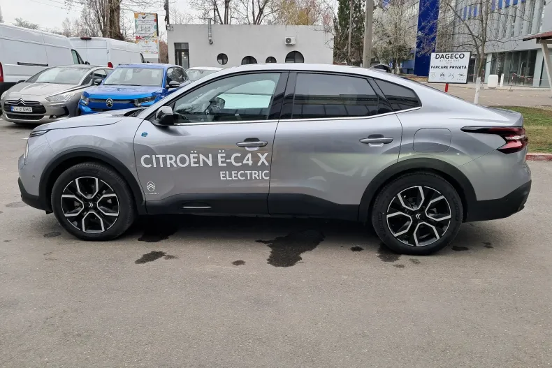 Citroën C4X din 2023 cu 4.500 km - oferta CIT134127 - foto 7