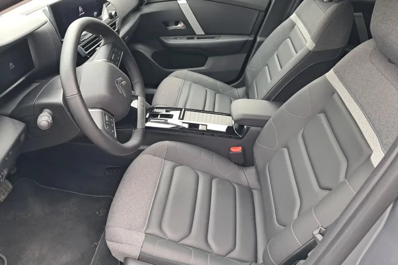 Citroën C4X din 2023 cu 4.500 km - oferta CIT134127 - foto 10