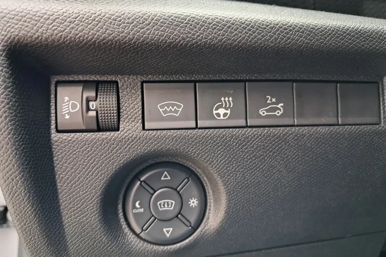 Citroën C4X din 2023 cu 4.500 km - oferta CIT134127 - foto 13