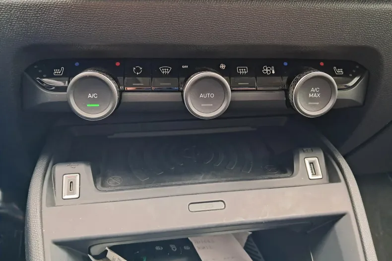 Citroën C4X din 2023 cu 4.500 km - oferta CIT134127 - foto 18