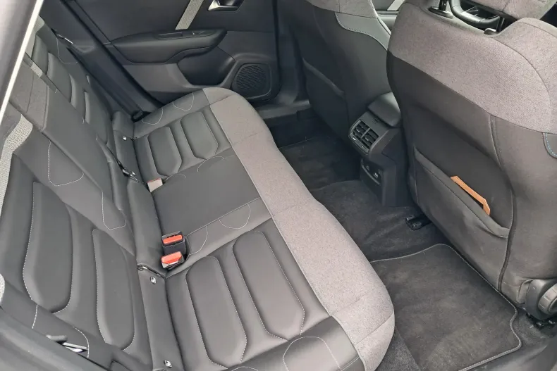 Citroën C4X din 2023 cu 4.500 km - oferta CIT134127 - foto 25