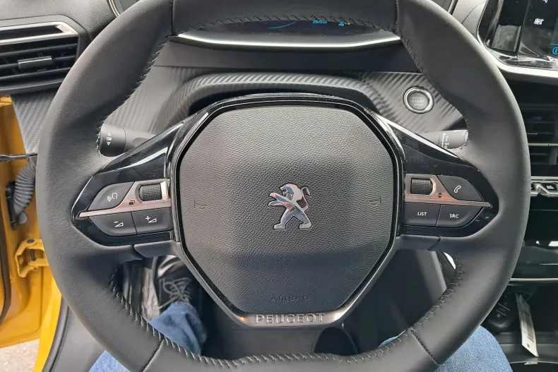 Peugeot 208 din 2023 cu 4.000 km - oferta PEU134128 - foto 15