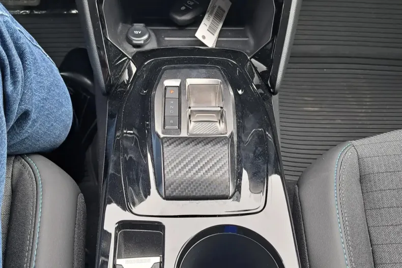 Peugeot 208 din 2023 cu 4.000 km - oferta PEU134128 - foto 19