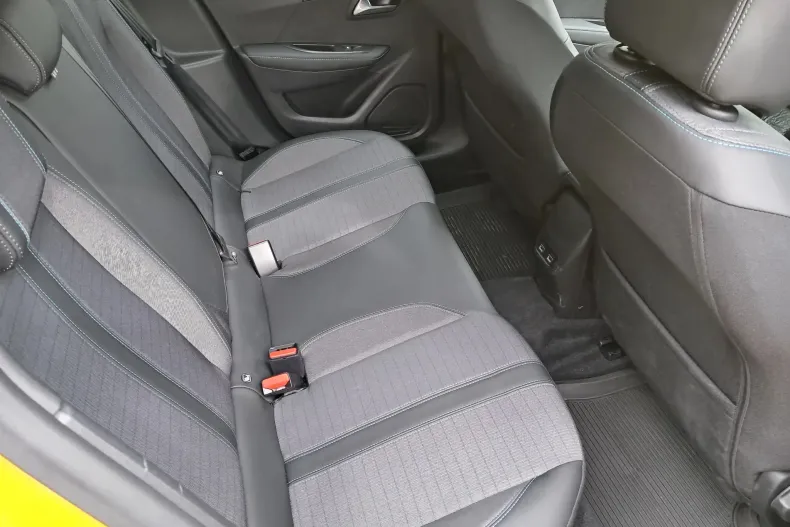 Peugeot 208 din 2023 cu 4.000 km - oferta PEU134128 - foto 23