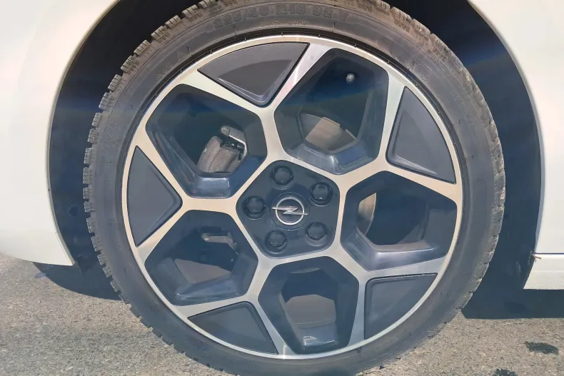 Opel Astra din 2023 cu 3.500 km - oferta OPE134129 - foto 8